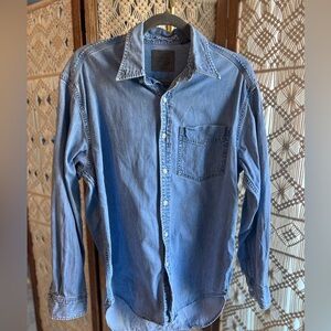 Vintage Gap Denim Button Up Shirt